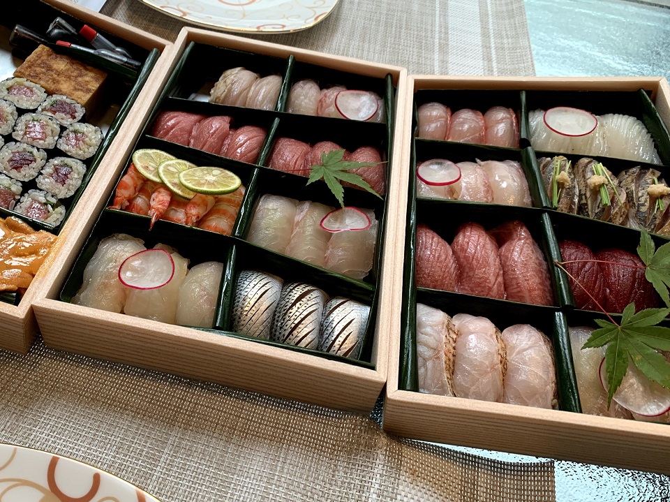 寿司デリバリー