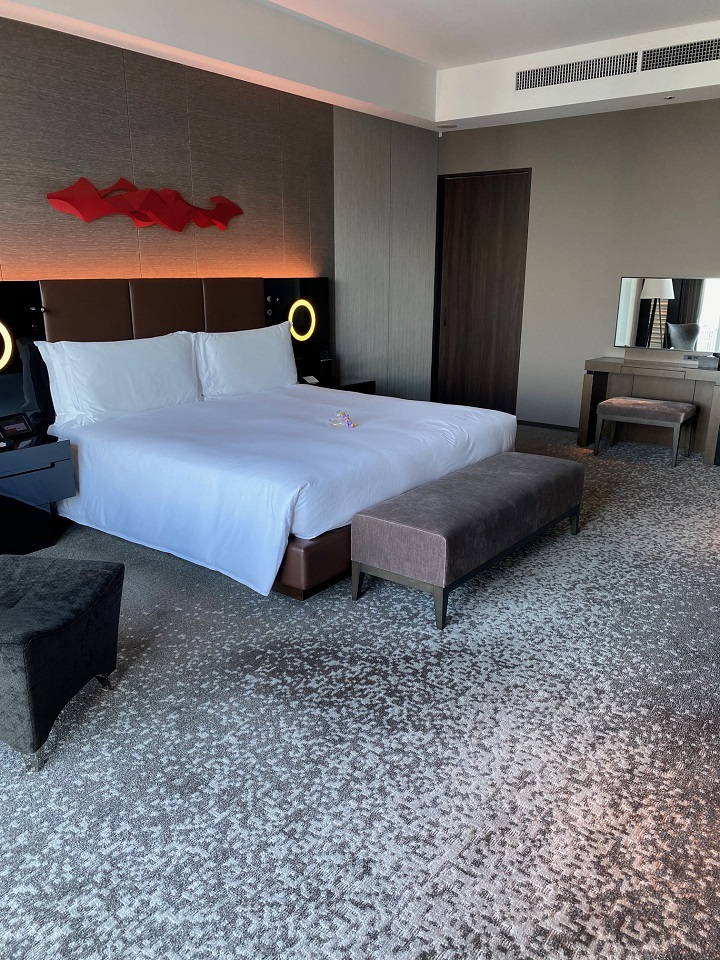 コンラッド大阪 キングエグゼクティブスイート CONRAD OSAKA