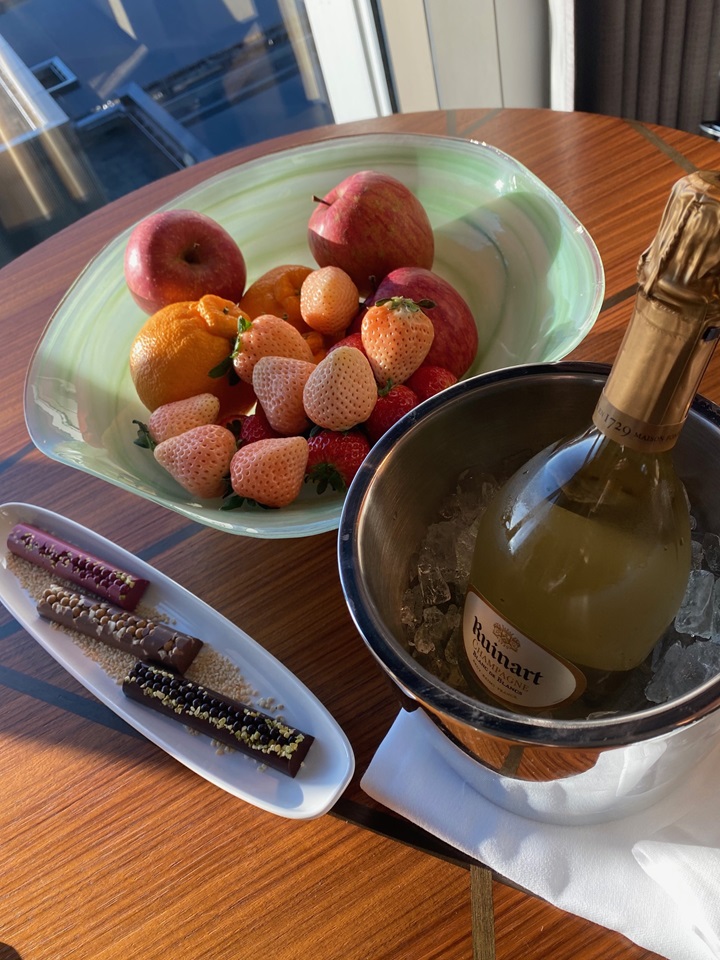 フォーシーズンズホテル東京大手町 Four Seasons Hotel Tokyo at Otemachi