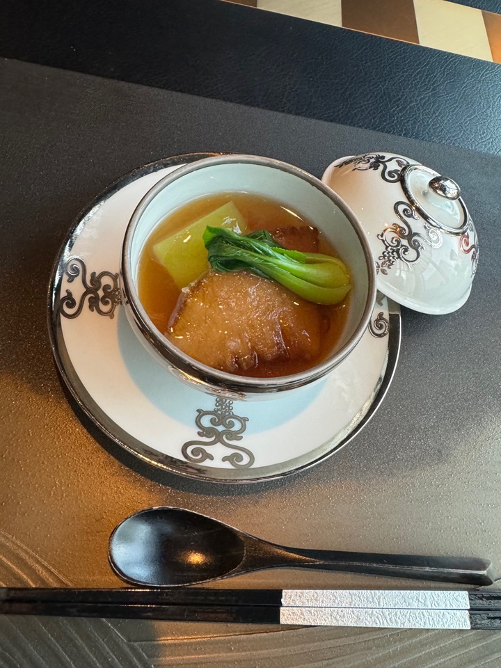 ザ・カハラ・ホテル 横浜 日本料理 華暦