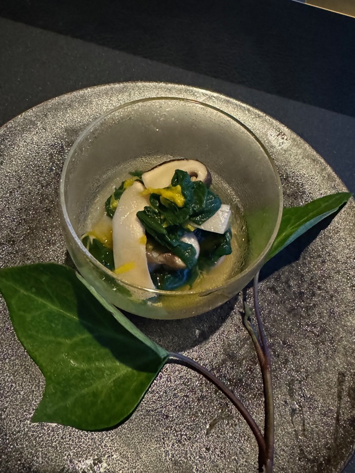 ザ・カハラ・ホテル 横浜 日本料理 華暦