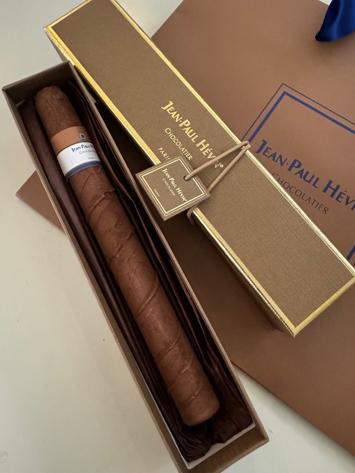 ジャン＝ポール・エヴァン JEAN-PAUL HÉVIN シガー アンショコラ レ