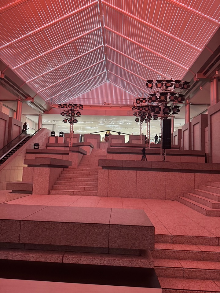 ルイ・ヴィトン ショー in 横浜美術館