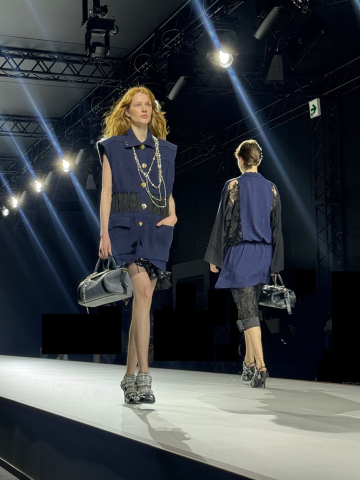 Louis Vuitton Women’s Spring-Summer 2025 Collection Show