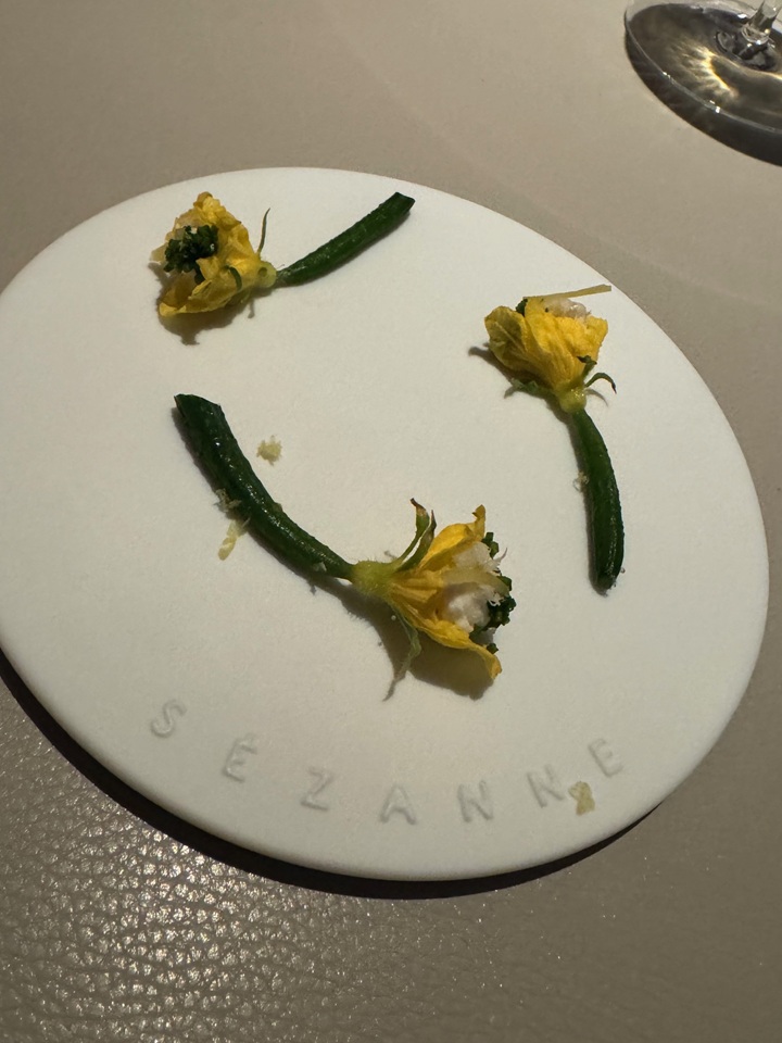 セザン SÉZANNE フォーシーズンズホテル東京丸の内